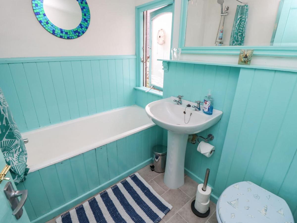 Riverdance Cottage 莱姆里吉斯 外观 照片